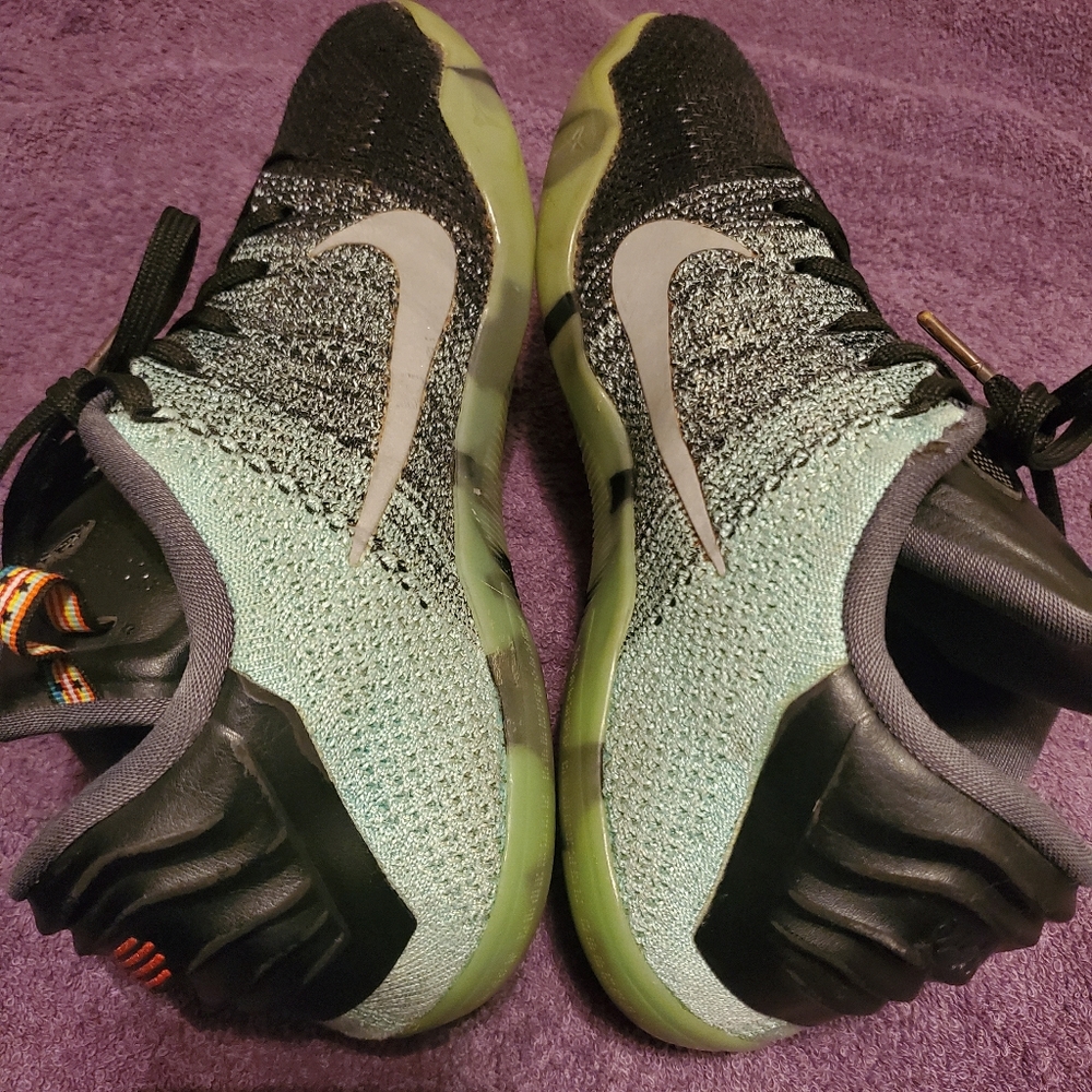 SOLD Nike Kobe Bryant Elite XI 11 All Star Northern Lights Rare 10 9 8 7 Pro